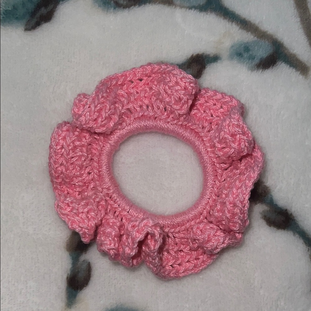 Pink crocheted Scrunchie
